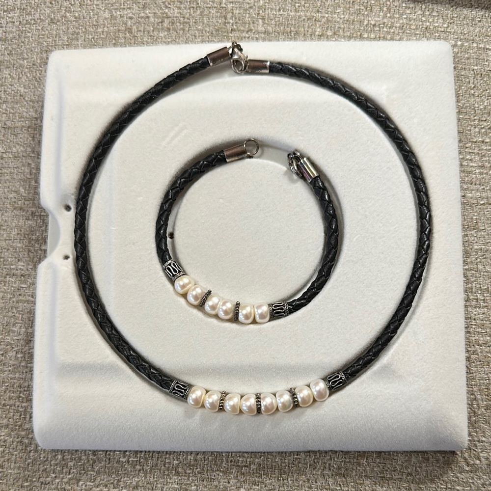 Elegant Black and Silver Pearl Jewelry Set